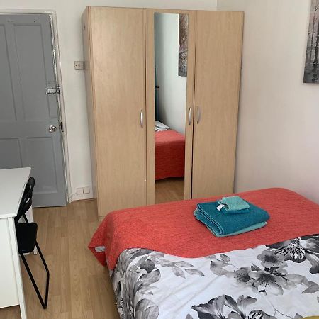 Stunning 3 Bedroom Flat In Stockwell ロンドン エクステリア 写真