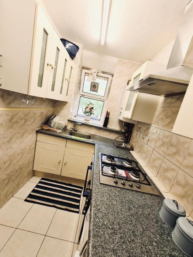 Stunning 3 Bedroom Flat In Stockwell ロンドン エクステリア 写真