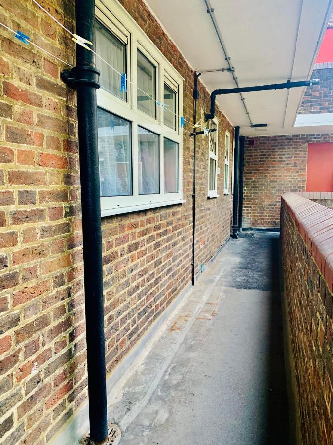 Stunning 3 Bedroom Flat In Stockwell ロンドン エクステリア 写真