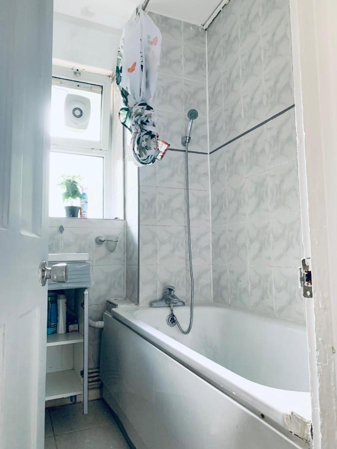 Stunning 3 Bedroom Flat In Stockwell ロンドン エクステリア 写真